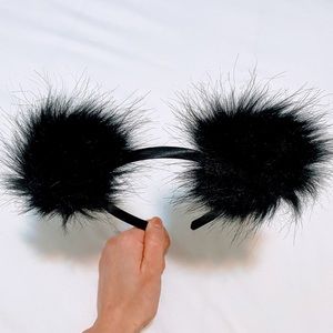 Forever21 Rave PomPom Headband